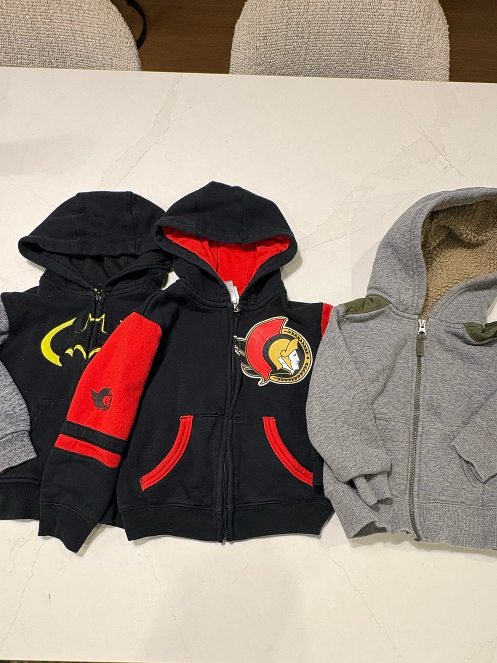 Ottawa Senators, Batman and Fleece lined sweater bundle (3T)